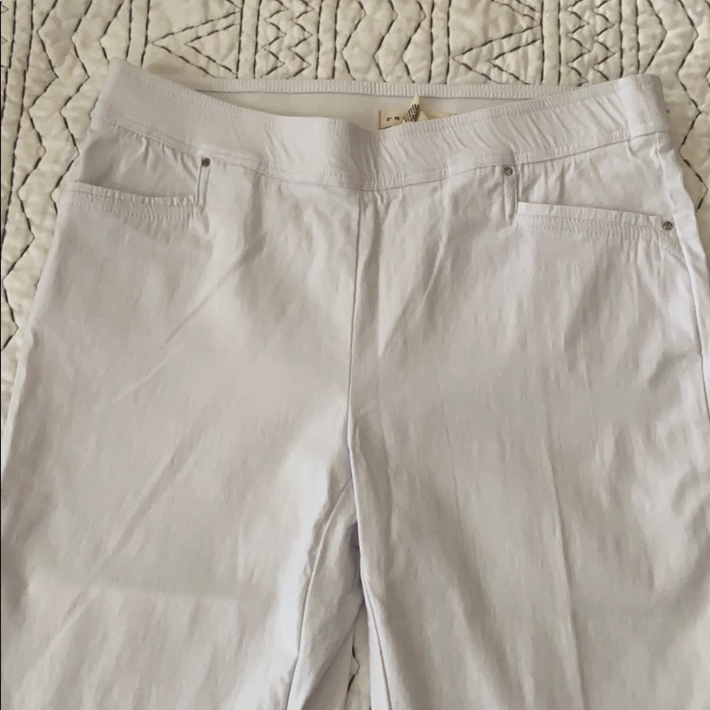White pant